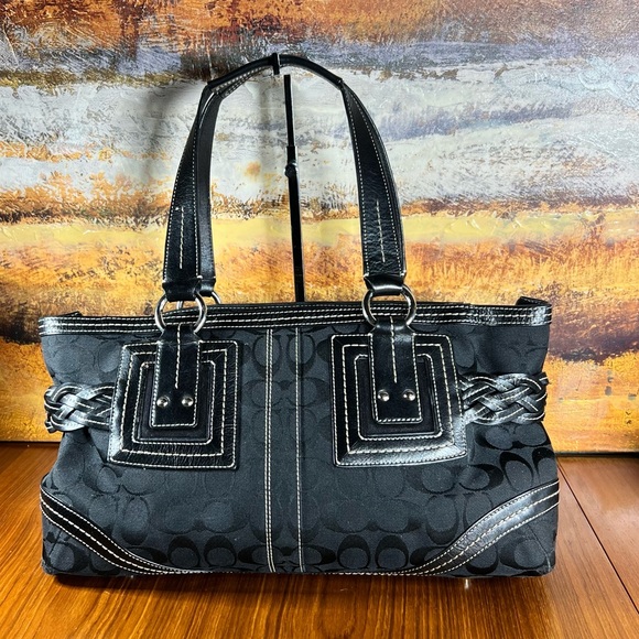 Coach Signature Soho Satchel Black Jacquard and Leather Vintage Great Condition - Picture 2 of 13